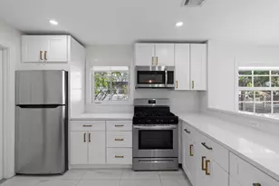 426 48th St, West Palm Beach, FL 33407 - Photo 4