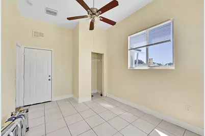 526 NW 15th Way, Fort Lauderdale, FL 33311 - Photo 4
