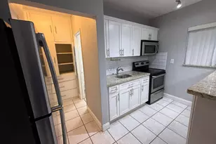 1621 NE 5th St, Fort Lauderdale, FL 33301 - Photo 12