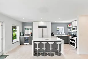 35 NE 29th St, Wilton Manors, FL 33334 - Photo 14