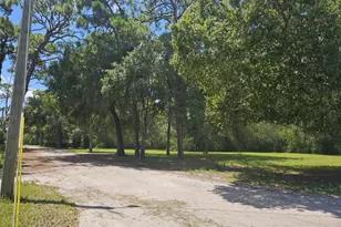 4921 Edwards Rd, Fort Pierce, FL 34981 - Photo 2