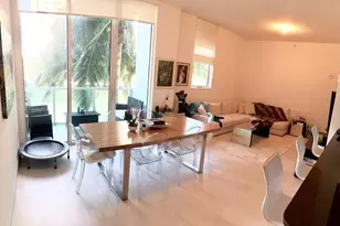 31 SE 5th St, Miami, FL 33131 - Photo 2