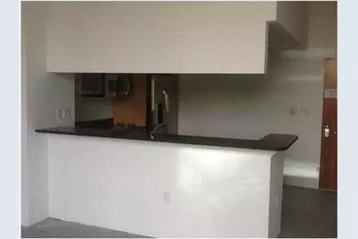 31 SE 5th Street #202, Miami, FL 33131 - Photo 6