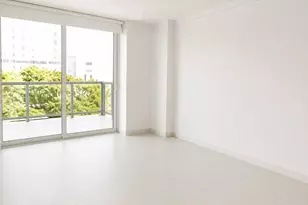 31 SE 5th St, Miami, FL 33131 - Photo 6