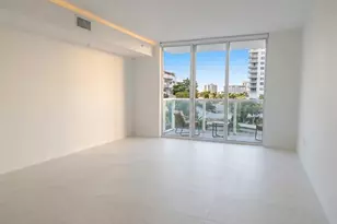 31 SE 5th St, Miami, FL 33131 - Photo 6
