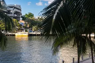 31 SE 5th St, Miami, FL 33131 - Photo 12
