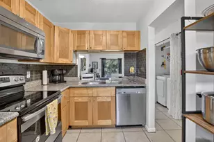 2950 NW 109th Terrace, Sunrise, FL 33322 - Photo 6