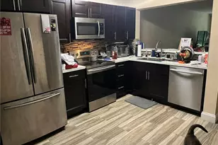 2810 SW 87th Ave, Davie, FL 33328 - Photo 2