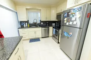 3215 NE 15th St, Pompano Beach, FL 33062 - Photo 4