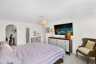 2049 S Ocean Dr, Hallandale Beach, FL 33009 - Photo 22