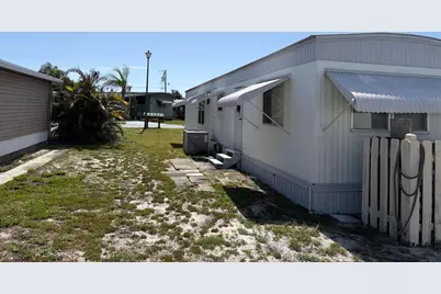 11055 SE Federal Highway #19, Hobe Sound, FL 33455 - Photo 16