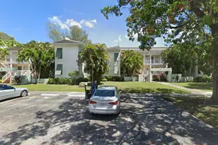 155 Cypress Point Dr, Palm Beach Gardens, FL 33418 - Photo 2
