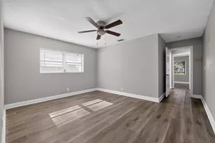 7823 NW 40th St, Coral Springs, FL 33065 - Photo 22