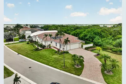 3202 SE Braemar Way, Port Saint Lucie, FL 34952 - Photo 4