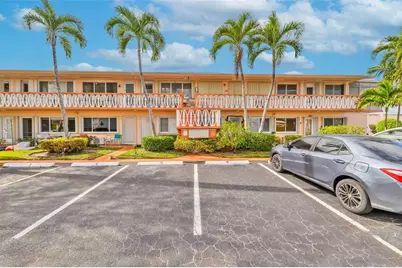 1000 SW 11th Avenue #2E, Hallandale Beach, FL 33009 - Photo 4