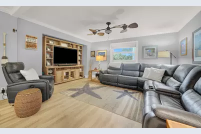10015 Daisy Avenue, Palm Beach Gardens, FL 33410 - Photo 6