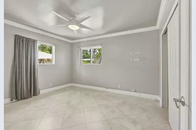 4310 NE 15th Way, Oakland Park, FL 33334 - Photo 26