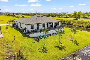 1202 NE 21st Ave, Cape Coral, FL 33909 - Photo 4