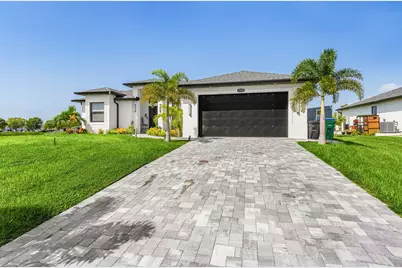 1202 NE 21st Avenue #1202, Cape Coral, FL 33909 - Photo 2