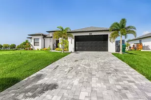 1202 NE 21st Ave, Cape Coral, FL 33909 - Photo 2