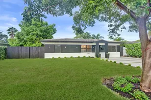 4581 NE 3rd Ave, Oakland Park, FL 33334 - Photo 6