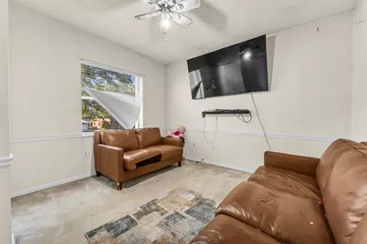 7538 NW 17th Drive, Pembroke Pines, FL 33024 - Photo 30