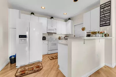 7538 NW 17th Drive, Pembroke Pines, FL 33024 - Photo 6
