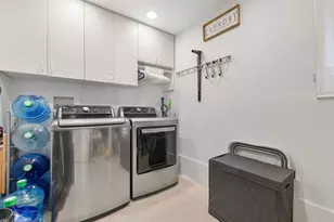1081 Bel Aire Dr E, Pembroke Pines, FL 33027 - Photo 22