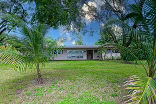 4511 E Country Club Cir, Plantation, FL 33317 - Photo 14