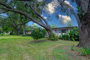 4511 E Country Club Cir, Plantation, FL 33317 - Photo 8