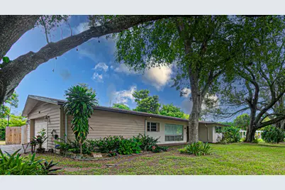 4511 E Country Club Circle, Plantation, FL 33317 - Photo 10