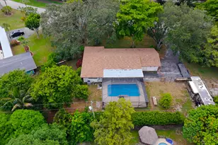4511 E Country Club Cir, Plantation, FL 33317 - Photo 1