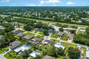 867 Clearmont St, Sebastian, FL 32958 - Photo 2