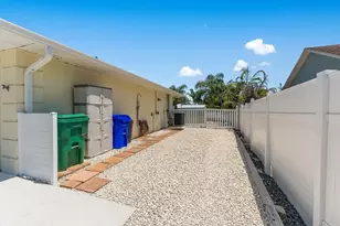 867 Clearmont St, Sebastian, FL 32958 - Photo 6