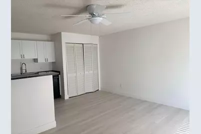 635 Executive Center Drive, West Palm Beach, FL 33401 - Photo 6