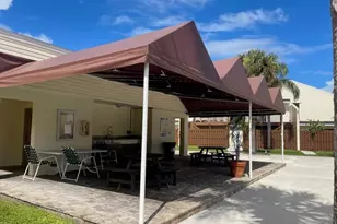 645 Executive Center Dr, West Palm Beach, FL 33401 - Photo 8
