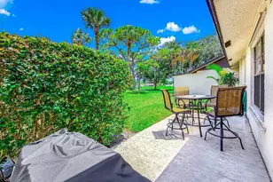 39 VÃ­a De Casas Norte, Boynton Beach, FL 33426 - Photo 24