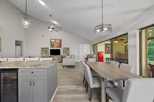 2895 Farragut Ln, West Palm Beach, FL 33409 - Photo 12
