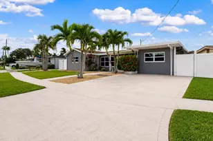 935 Nautilus Isle, Dania Beach, FL 33004 - Photo 2