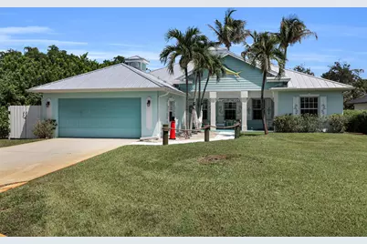 10831 SE Pinegrove Street, Tequesta, FL 33469 - Photo 2