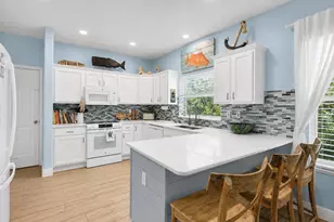 10831 SE Pine Grove St, Tequesta, FL 33469 - Photo 16