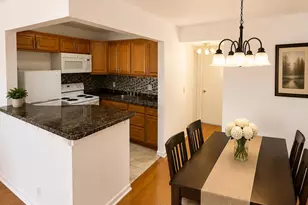 120 Windsor F, West Palm Beach, FL 33417 - Photo 4