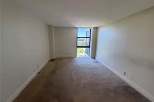 20335 W Country Club Dr, Aventura, FL 33180 - Photo 4