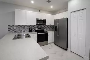 5437 NW 27th Ct, Margate, FL 33063 - Photo 6