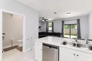 5437 NW 27th Ct, Margate, FL 33063 - Photo 6