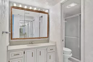 1100 St Charles Pl, Pembroke Pines, FL 33026 - Photo 42