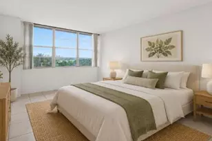 1100 St Charles Pl, Pembroke Pines, FL 33026 - Photo 38