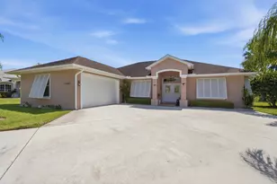 6445 36th Pl, Vero Beach, FL 32966 - Photo 4