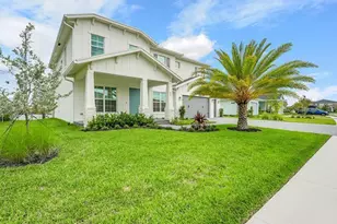 601 Hookline Cir, Loxahatchee, FL 33470 - Photo 2