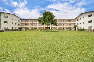 412 Brighton J, Boca Raton, FL 33434 - Photo 4